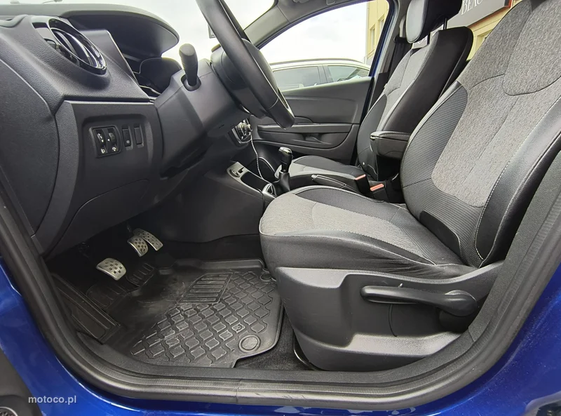 Renault Captur I 17