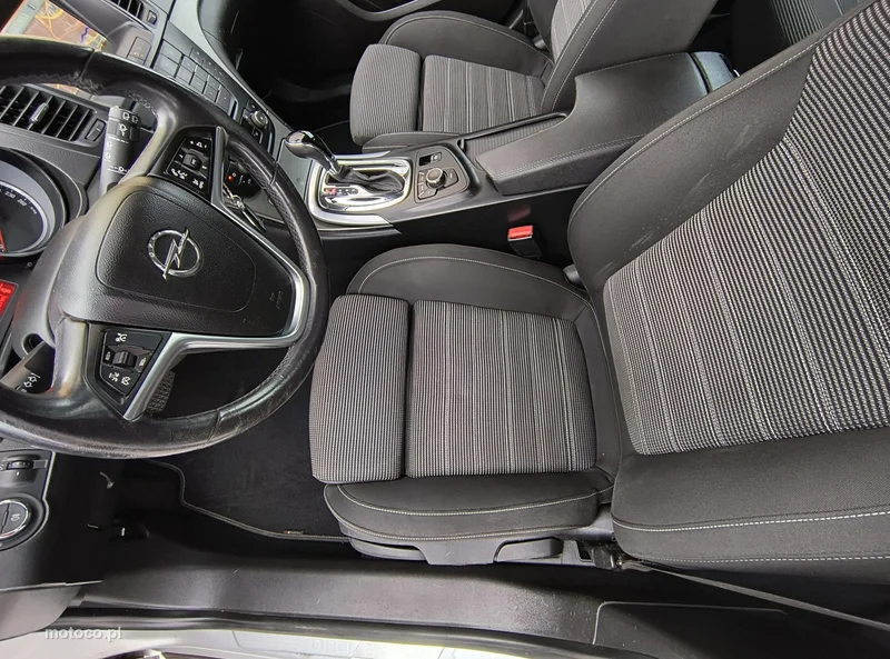 Opel Insignia A 11