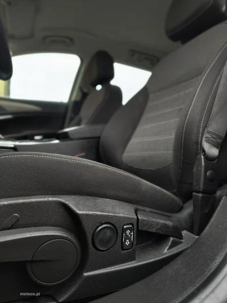 Opel Insignia A 27