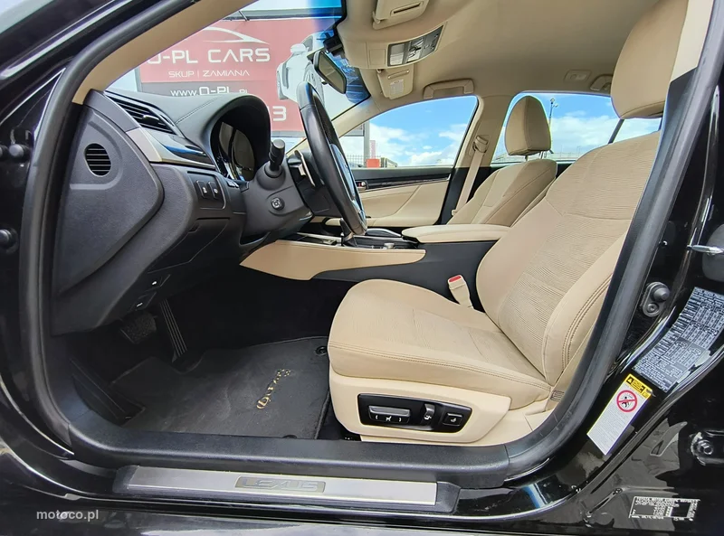 Lexus GS 10