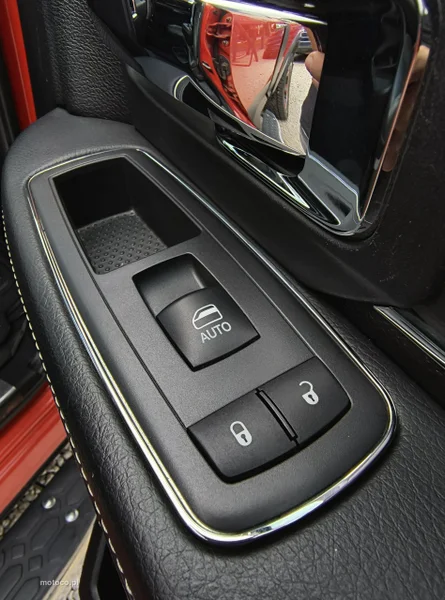 Dodge RAM 21