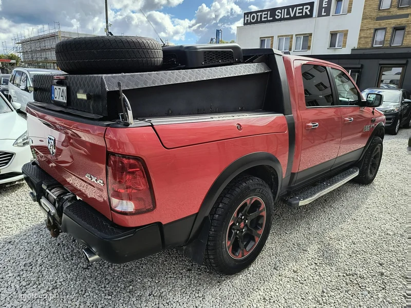 Dodge RAM 4