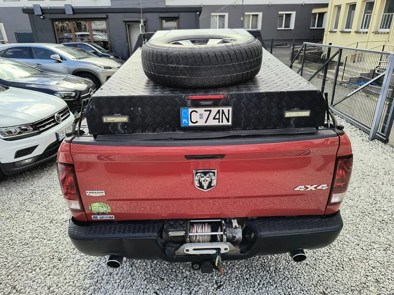 Dodge RAM 5