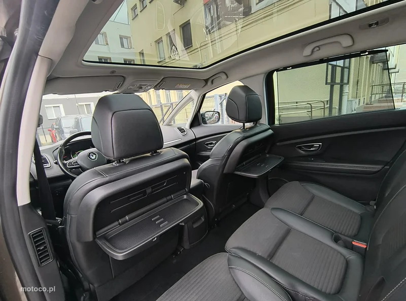 Renault Grand Scenic III 13