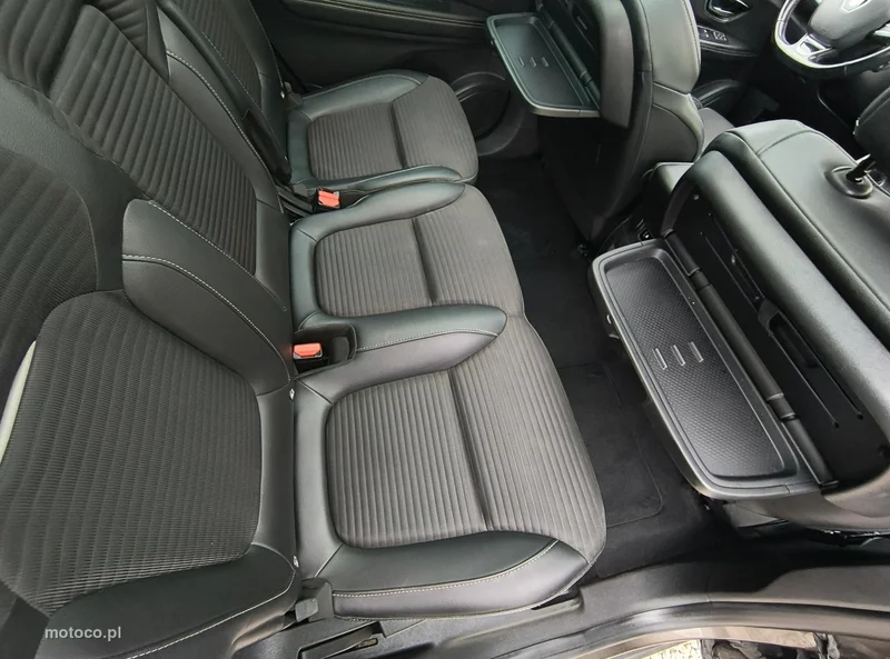 Renault Grand Scenic III 23