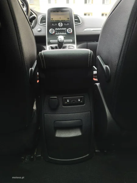 Renault Grand Scenic III 29