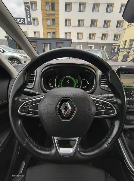 Renault Grand Scenic III 37