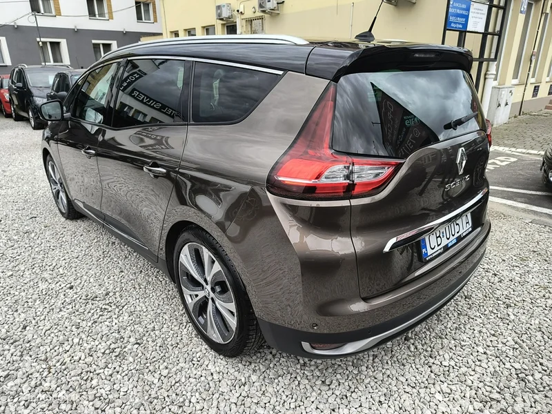 Renault Grand Scenic III 6