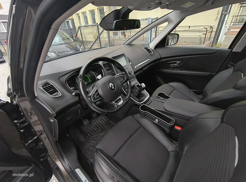 Renault Grand Scenic III 9