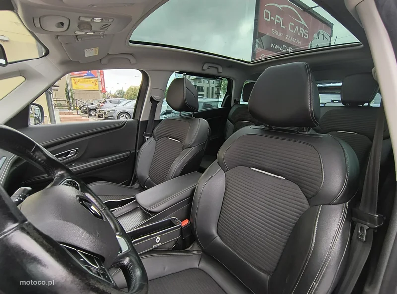 Renault Grand Scenic III 10
