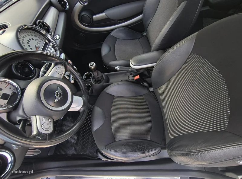 MINI Cooper D 11