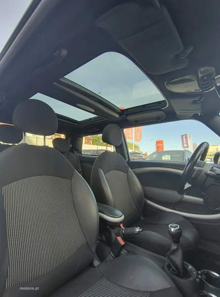 MINI Cooper D 19