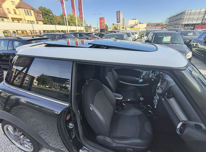 MINI Cooper D 21