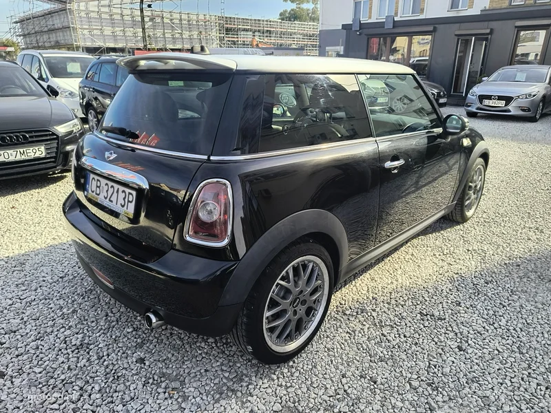 MINI Cooper D 4