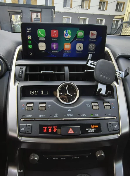 Lexus NX 20
