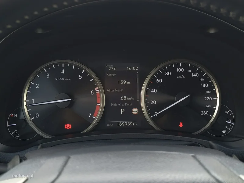 Lexus NX 32