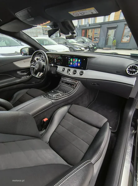 Mercedes-Benz Klasa E W213 E 220 16