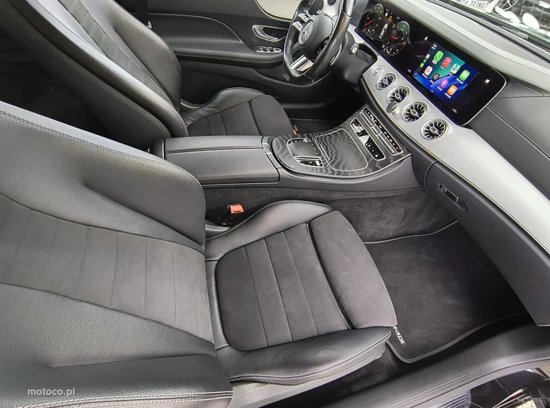 Mercedes-Benz Klasa E W213 E 220 19