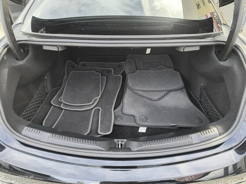 Mercedes-Benz Klasa E W213 E 220 29