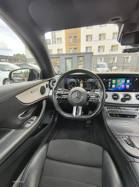 Mercedes-Benz Klasa E W213 E 220 9