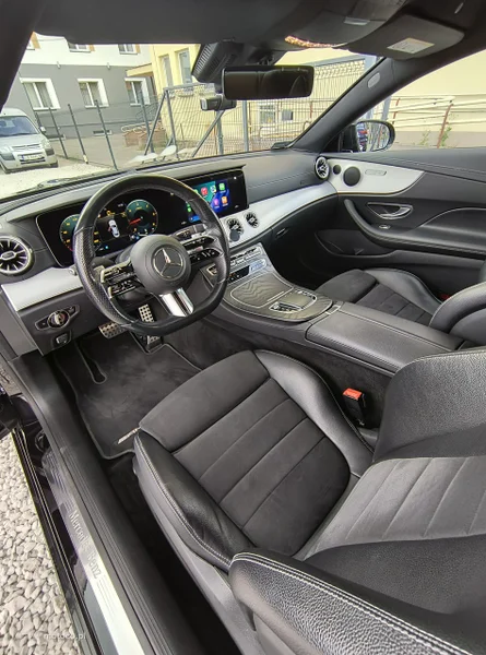 Mercedes-Benz Klasa E W213 E 220 10