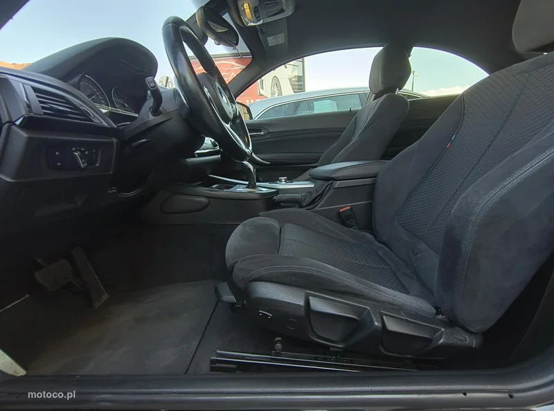 BMW Seria 2 F22 225 10