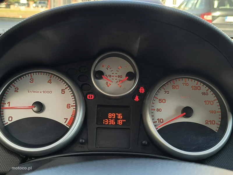 Peugeot 207 25
