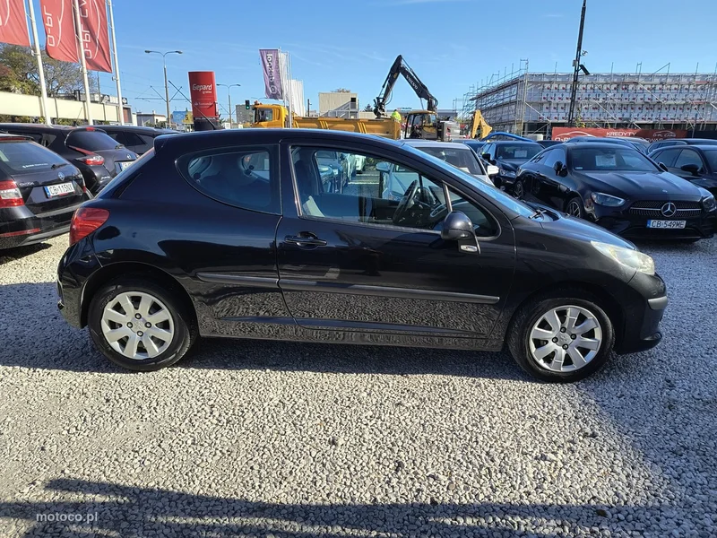 Peugeot 207 30