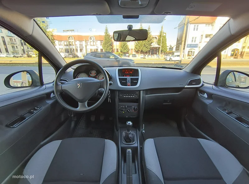 Peugeot 207 7
