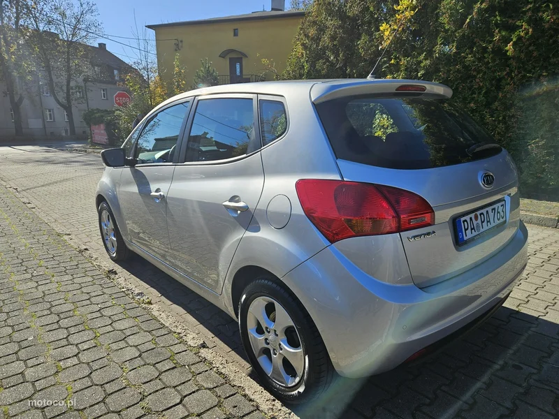 Kia Venga 5