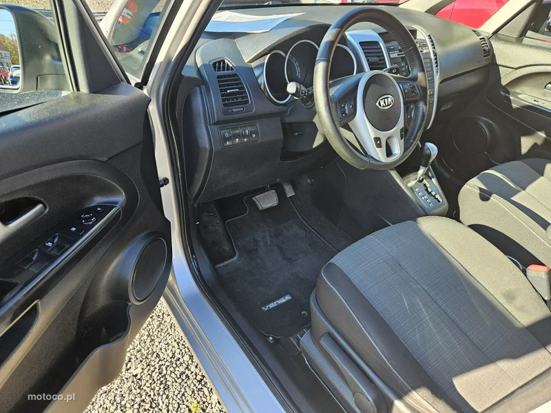 Kia Venga 7