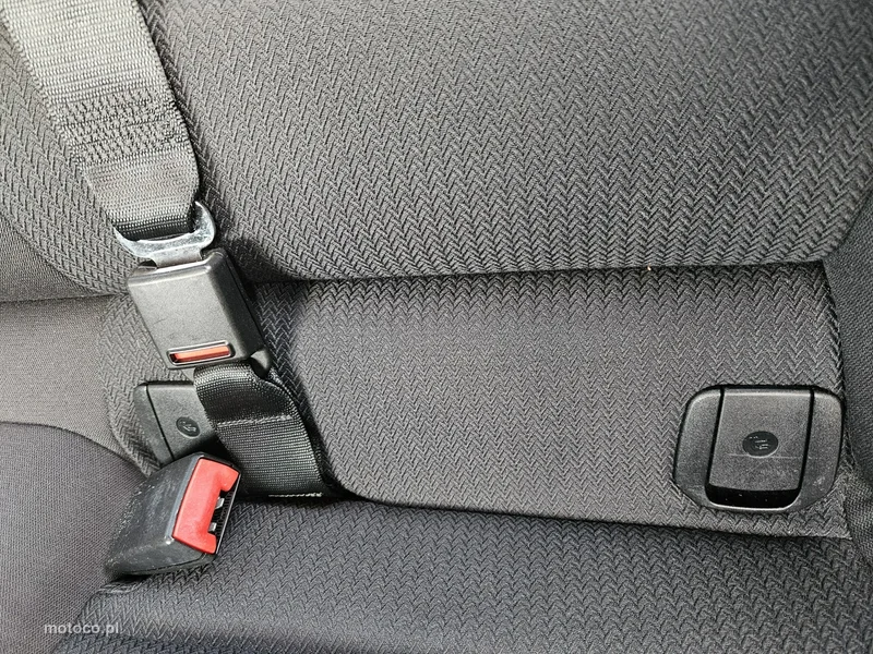 BMW Seria 3 E90 318 21