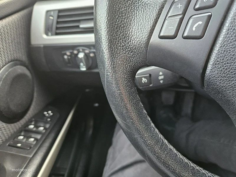 BMW Seria 3 E90 318 10