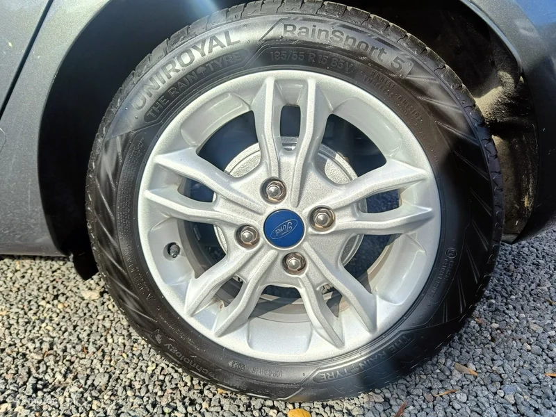 Ford Fiesta VI 20