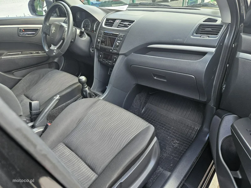 Suzuki Swift 16