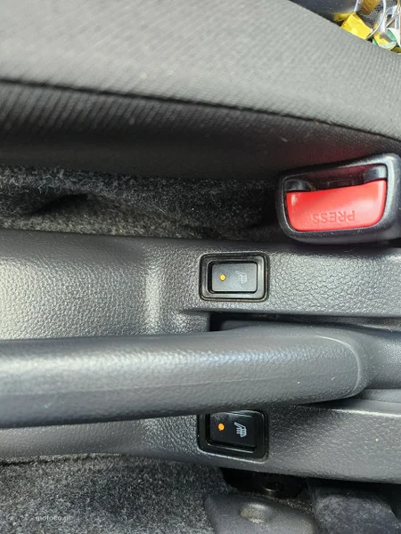 Suzuki Swift 12