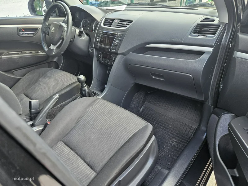 Suzuki Swift 16