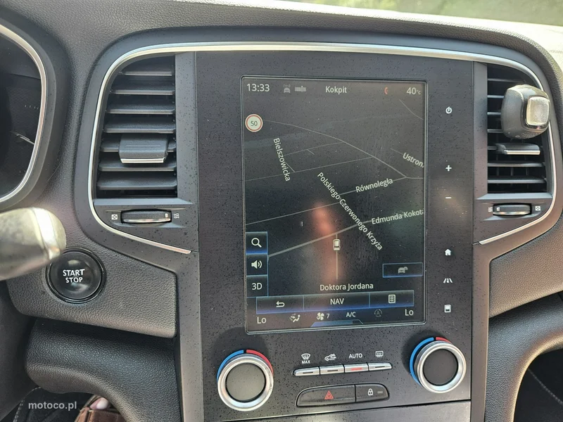 Renault Megane IV 13