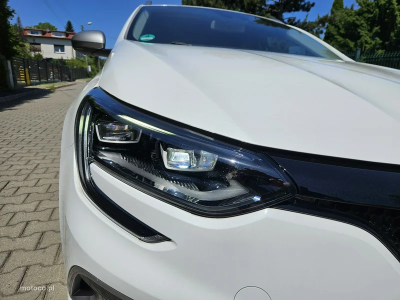 Renault Megane IV 4