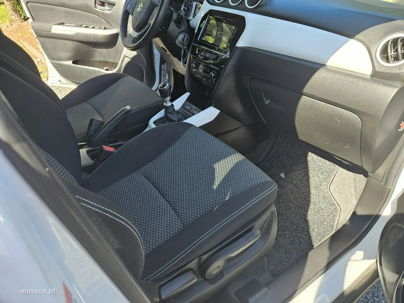 Suzuki Vitara 23