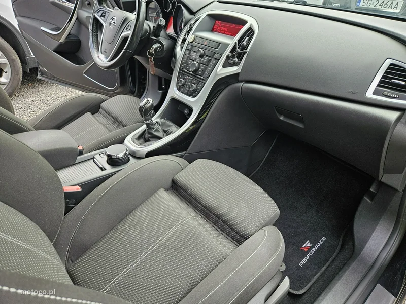 Opel Astra J 14