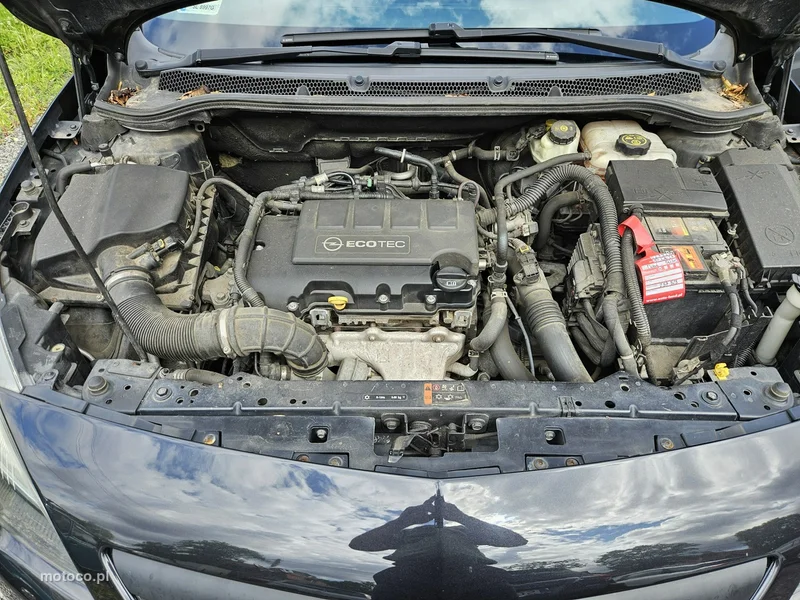 Opel Astra J 16