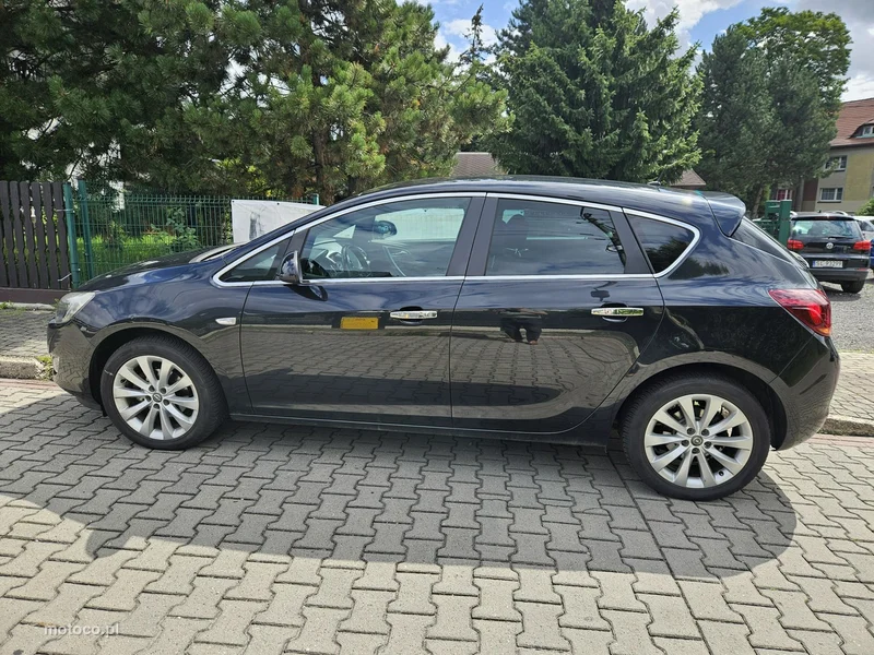 Opel Astra J 19