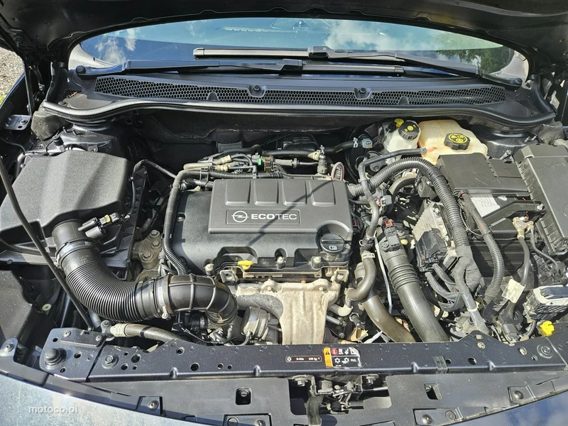Opel Astra J 16