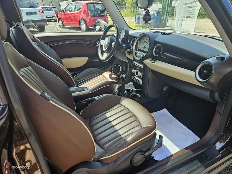 MINI Clubman 16