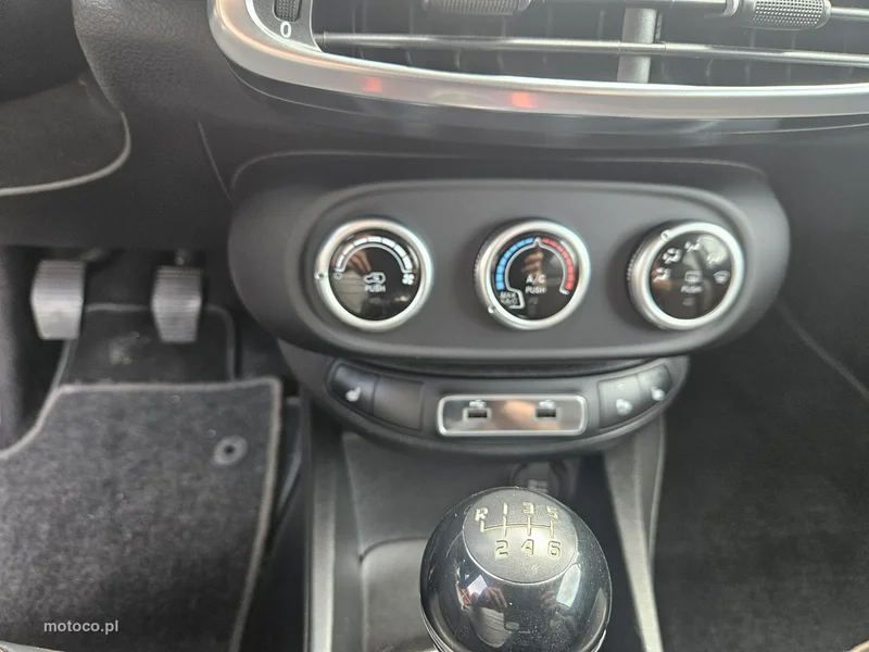Fiat 500X 10