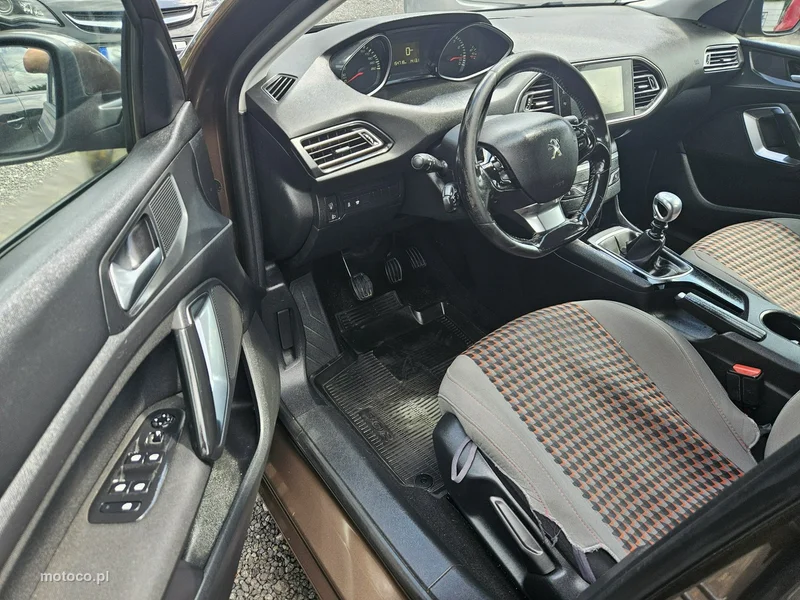 Peugeot 308 17
