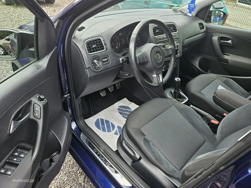 Volkswagen Polo V 6R 8