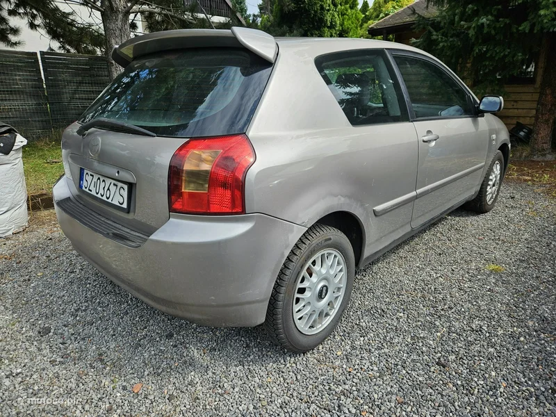Toyota Corolla E120 3