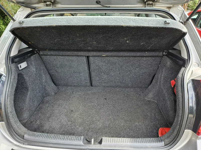 Toyota Corolla E120 8